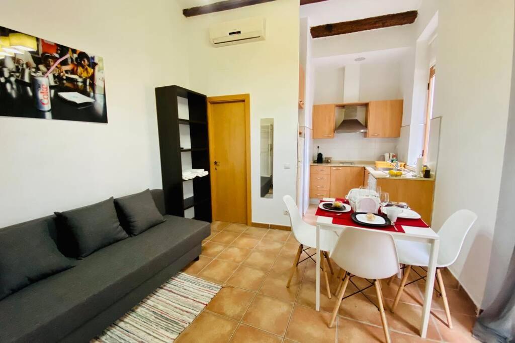 Acogedor Loft En Centro Historico Daire Valensiya Dış mekan fotoğraf